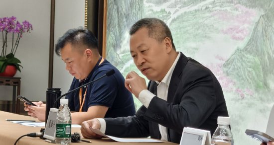 京东方董事长陈炎顺：OLED行业面临压力，但终会迎来彩虹